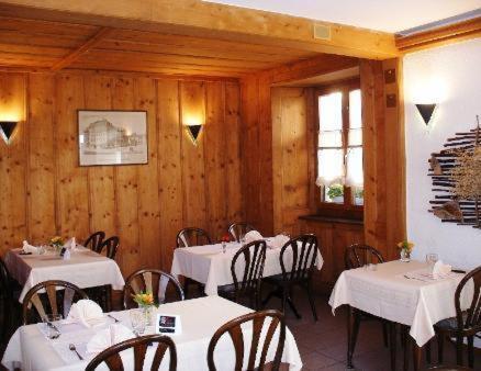 Hotel Chez Gilles Resto Bar Sa 2*