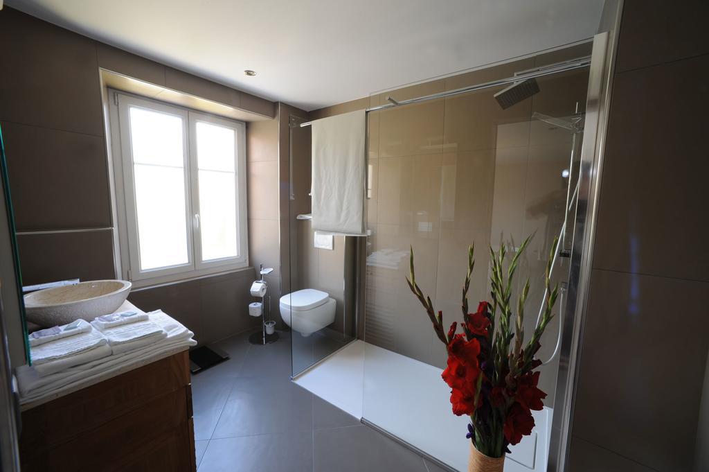 Chez Gilles Resto Bar Sa Hotel La Chaux De Fonds